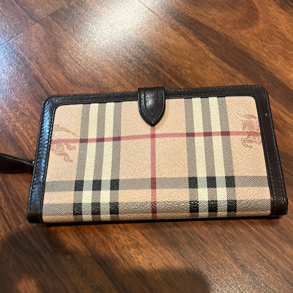 Burberry wallet